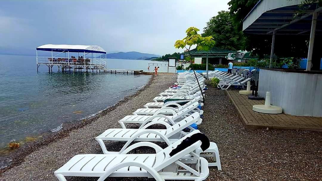 Hotel Лагадін Екстер'єр фото