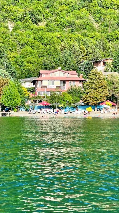 Hotel Лагадін Екстер'єр фото