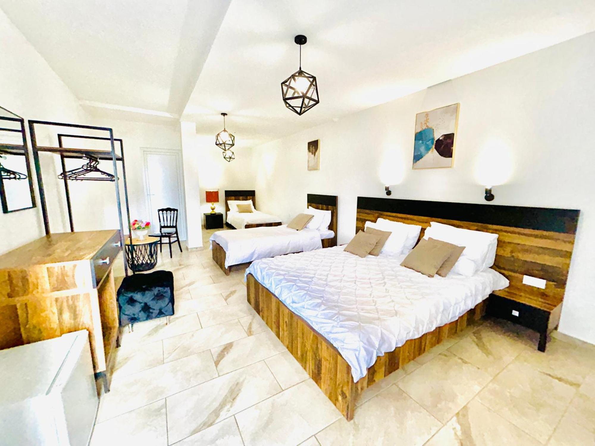 Hotel Лагадін Екстер'єр фото