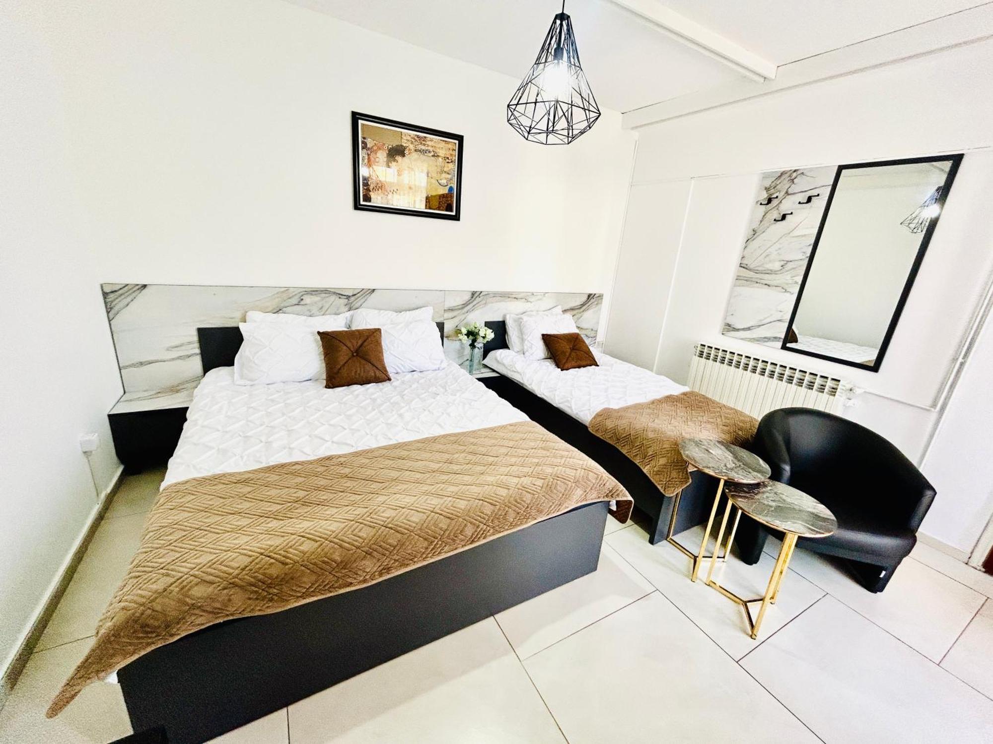Hotel Лагадін Екстер'єр фото